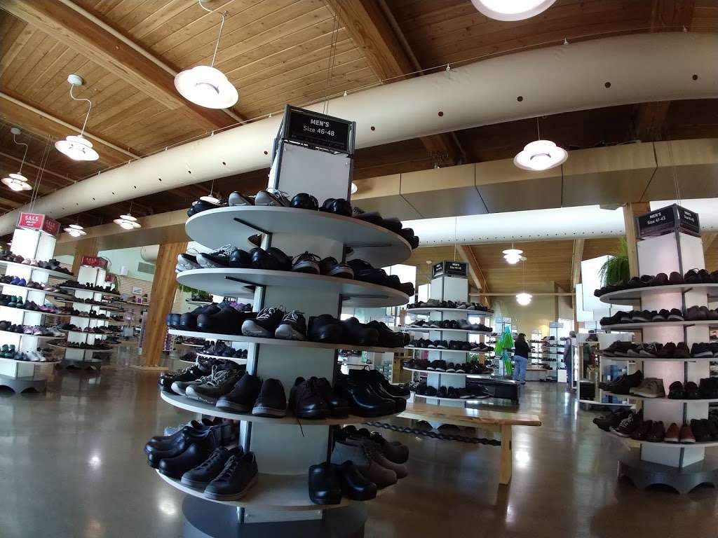 Dansko Company Store | 33 Federal Blvd, West Grove, PA 19390, USA | Phone: (800) 326-7564