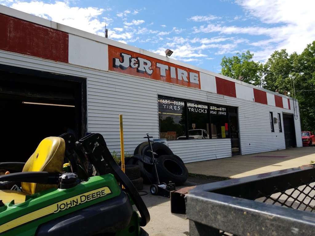 J & R Truck Tire Service | 8935 Dyson Rd, Brandywine, MD 20613, USA | Phone: (301) 372-6191