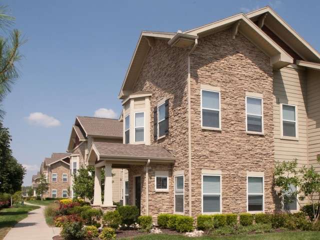 Villas At Carrington Square | 9801 W 136th St, Overland Park, KS 66221, USA | Phone: (913) 402-1800