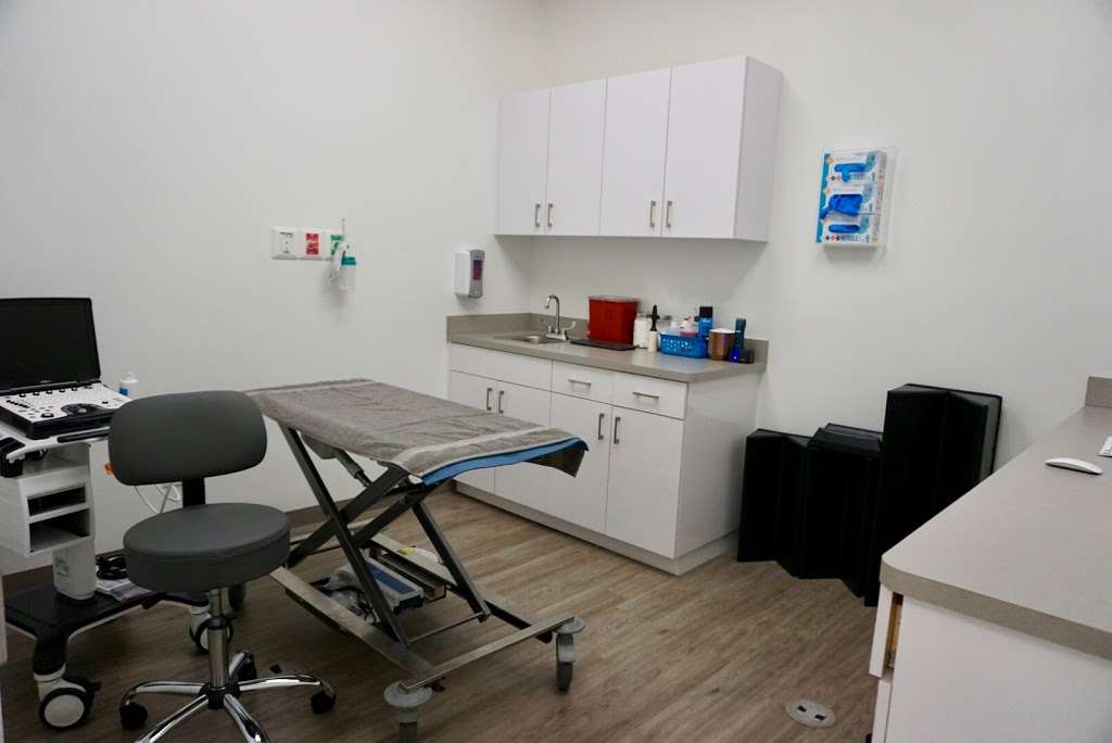 Advanced Veterinary Care Center | 8920 W State Rd 84, Davie, FL 33324, USA | Phone: (954) 500-8387