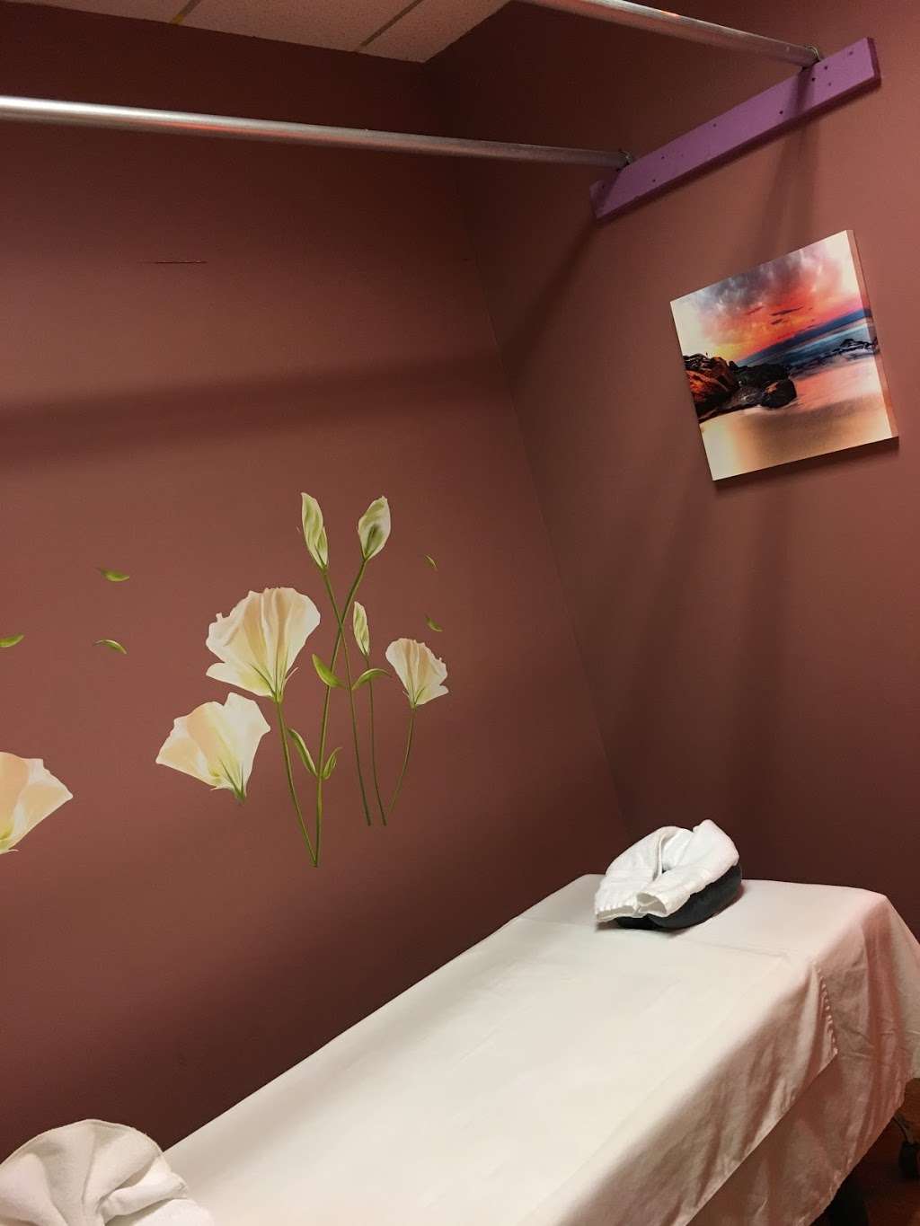 Healthy Massage | 518 NW Englewood Rd, Kansas City, MO 64118, USA | Phone: (816) 286-9012