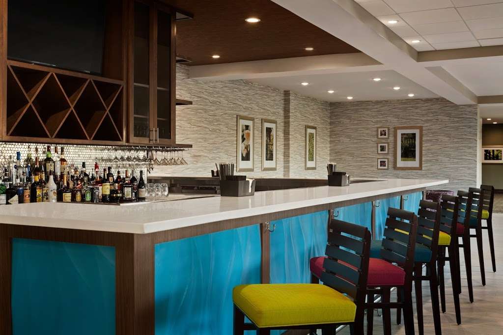 Hilton Garden Inn Houston-Baytown | 4910 E Chase St, Baytown, TX 77521, USA | Phone: (281) 838-8208