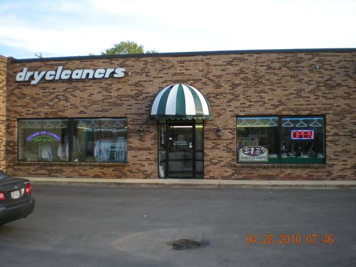 Westwood Dry cleaners | 8721 W North Ave, Wauwatosa, WI 53226, USA | Phone: (414) 774-2201