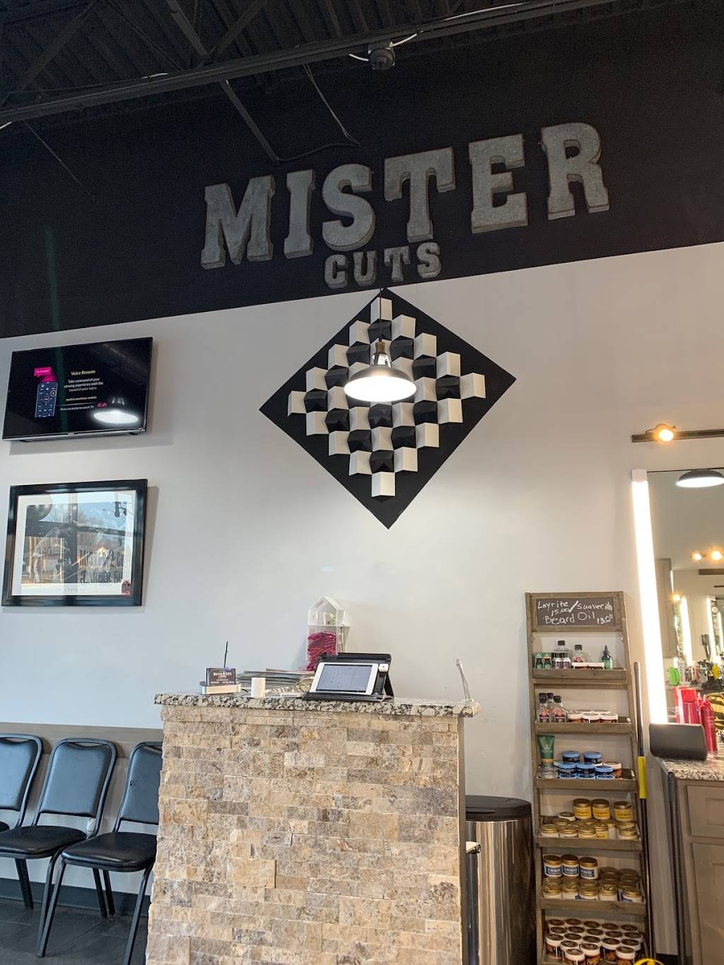 MISTER CUTS & Company | 3340 Clays Mill Rd #140, Lexington, KY 40503, USA | Phone: (859) 420-6227