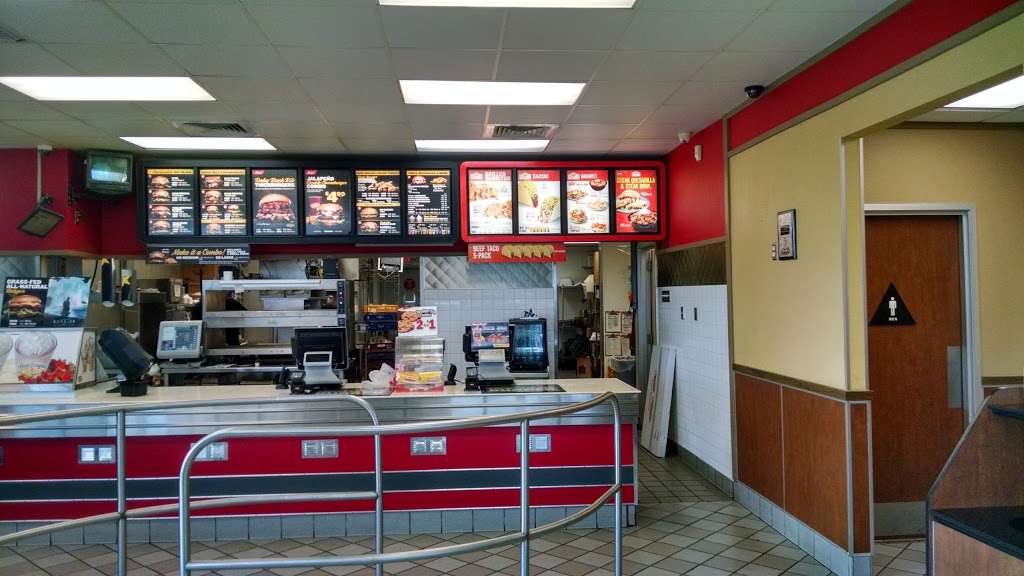Hardees | 5160 E Southport Rd, Indianapolis, IN 46237, USA | Phone: (317) 784-3216