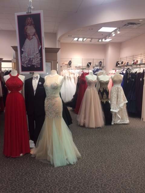 Davids Bridal | 24430 Village Walk Pl, Murrieta, CA 92562, USA | Phone: (951) 461-2715