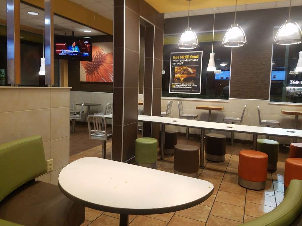 McDonalds | 3344 Canoe Creek Rd, St Cloud, FL 34772, USA | Phone: (407) 498-3103