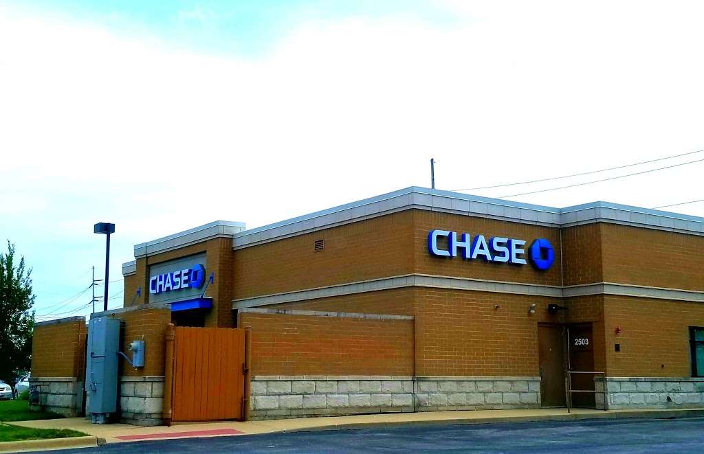 Chase Bank | 2503 W 75th St, Naperville, IL 60540, USA | Phone: (630) 416-0618