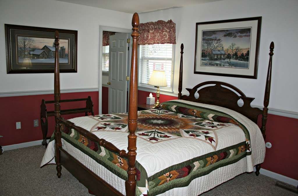 Carriage Corner Bed and Breakfast | 3705 E Newport Rd, Gordonville, PA 17529, USA | Phone: (717) 768-3059