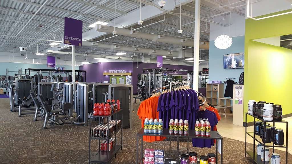 Anytime Fitness | 103 E N Ave, Glendale Heights, IL 60139, USA | Phone: (331) 806-3904