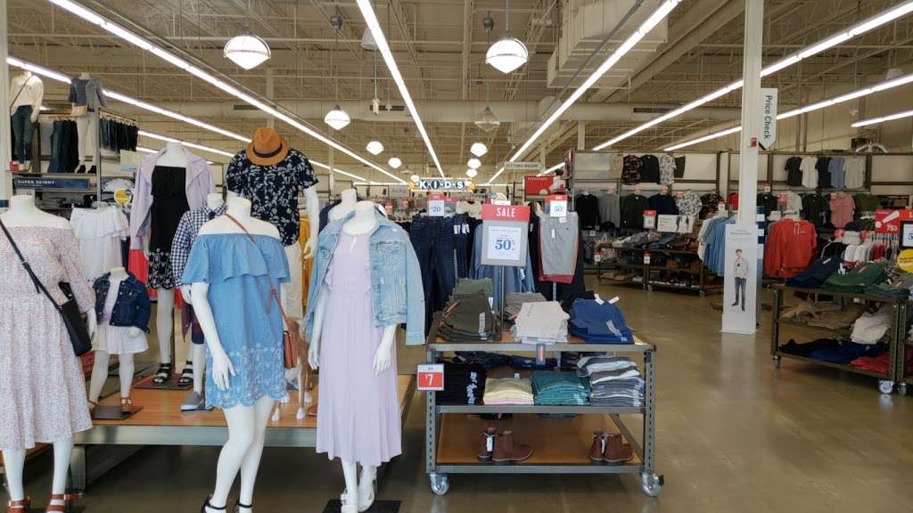 Old Navy | 2440 S Pleasant Valley Rd, Winchester, VA 22601, USA | Phone: (540) 535-1902