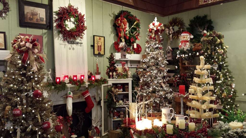 Costellos Christmas & Home | 2 Norwood Ave, Deepwater, NJ 08023, USA | Phone: (856) 299-2999