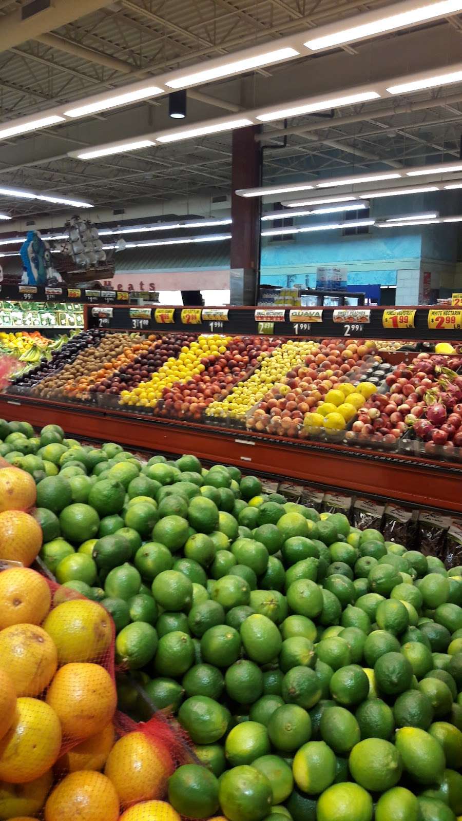 Cermak Fresh Market | 4234 N Kedzie Ave, Chicago, IL 60618, USA | Phone: (773) 584-6120