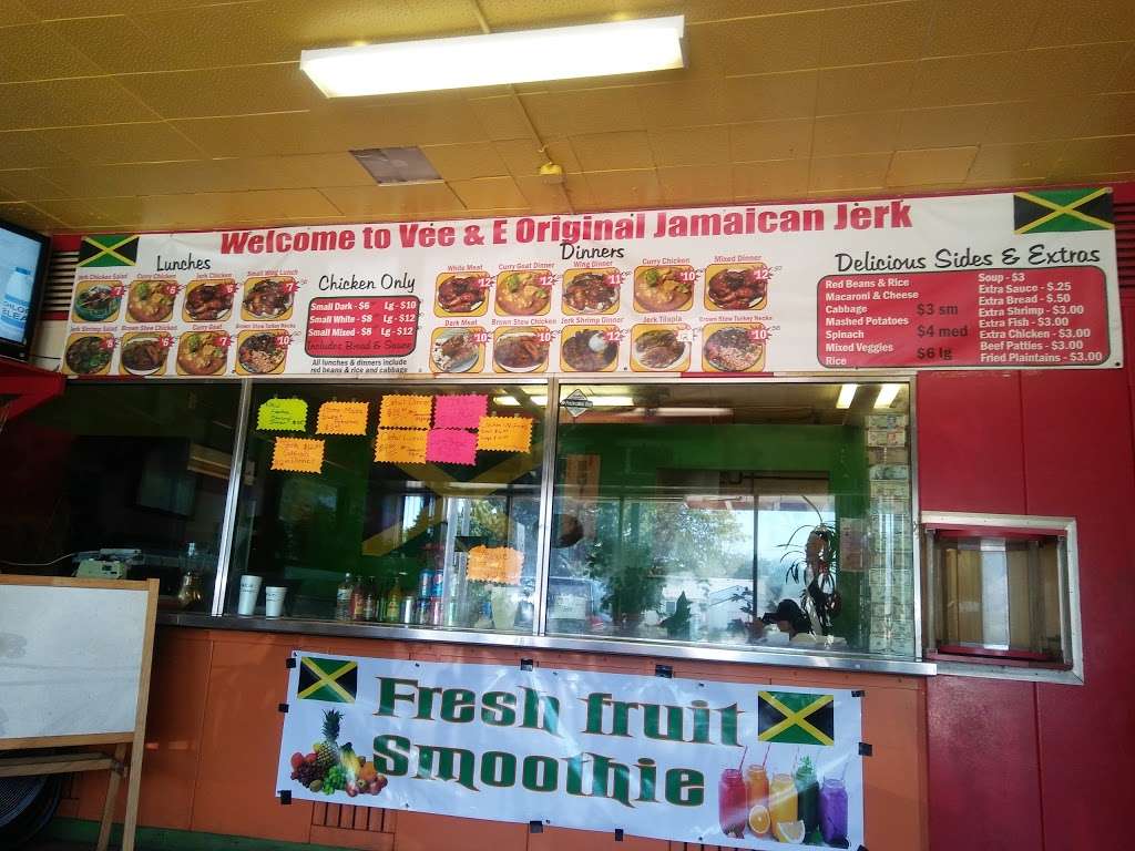 Vee and E Original Jamaican Jerk Chicken | 3712 Grant St, Gary, IN 46408, USA | Phone: (219) 512-2446