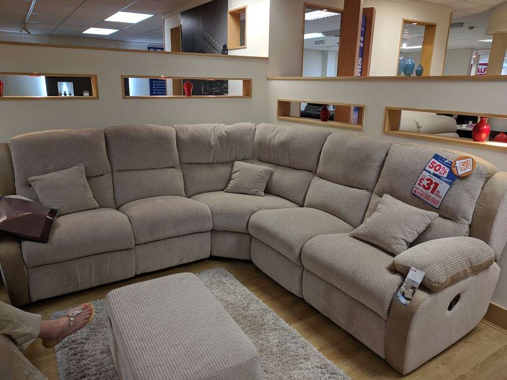 ScS – Sofa Carpet Specialist | 15, The Queensgate Centre, Edinburgh Way, Harlow CM20 2DA, UK | Phone: 01279 630130