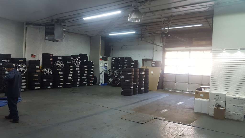 Bedford Tires | 2470 Bedford Ave, Brooklyn, NY 11226, USA | Phone: (718) 282-6653