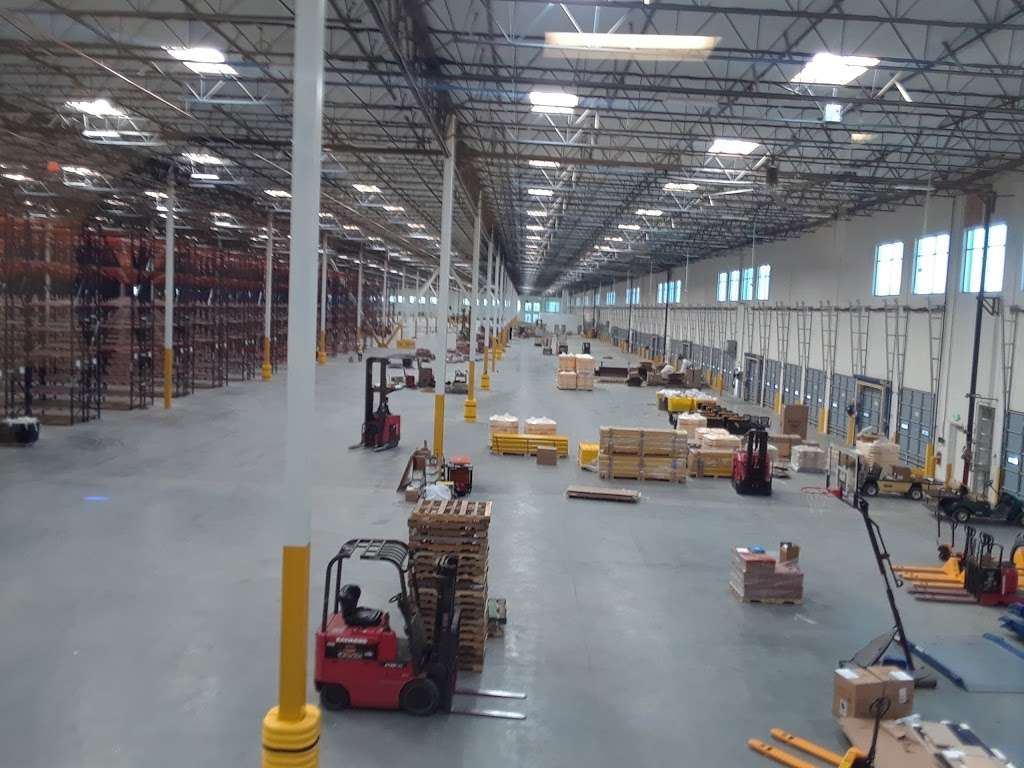 Caleres Inc Distribution Center (CAL 1) | 8985 Merrill Ave, Chino, CA 91710, USA | Phone: (909) 472-3301