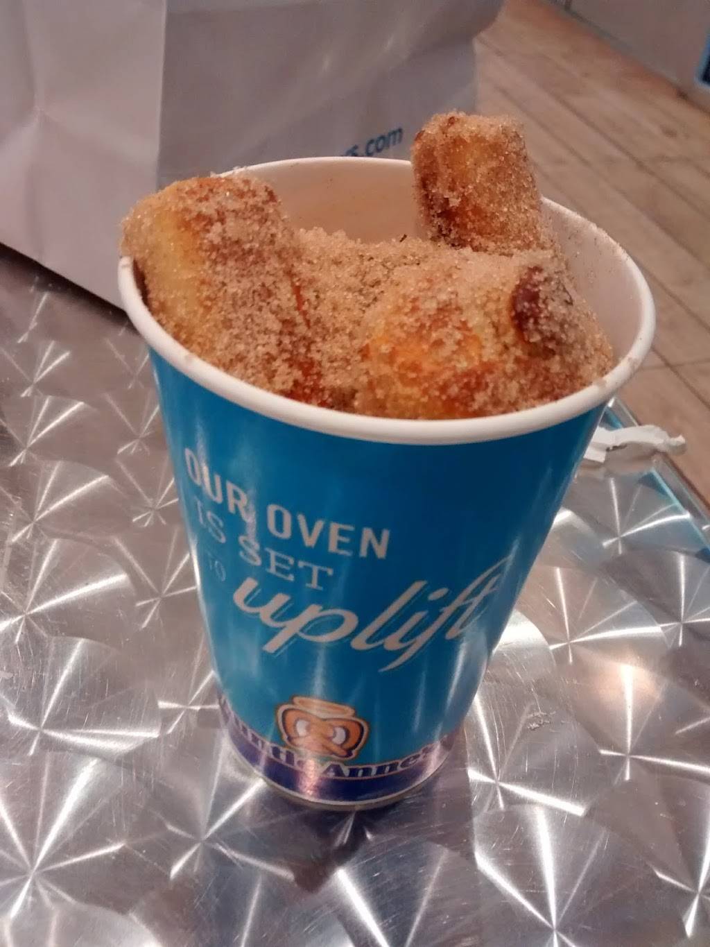 Auntie Annes | Zaragoza St, Laredo, TX 78040, USA | Phone: (956) 391-2109