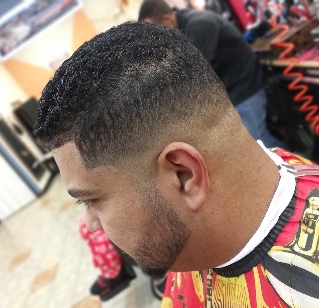 Fresh New Look Barber & Salon | 809 Behrman Hwy STE 106, Gretna, LA 70056, USA | Phone: (504) 265-8404