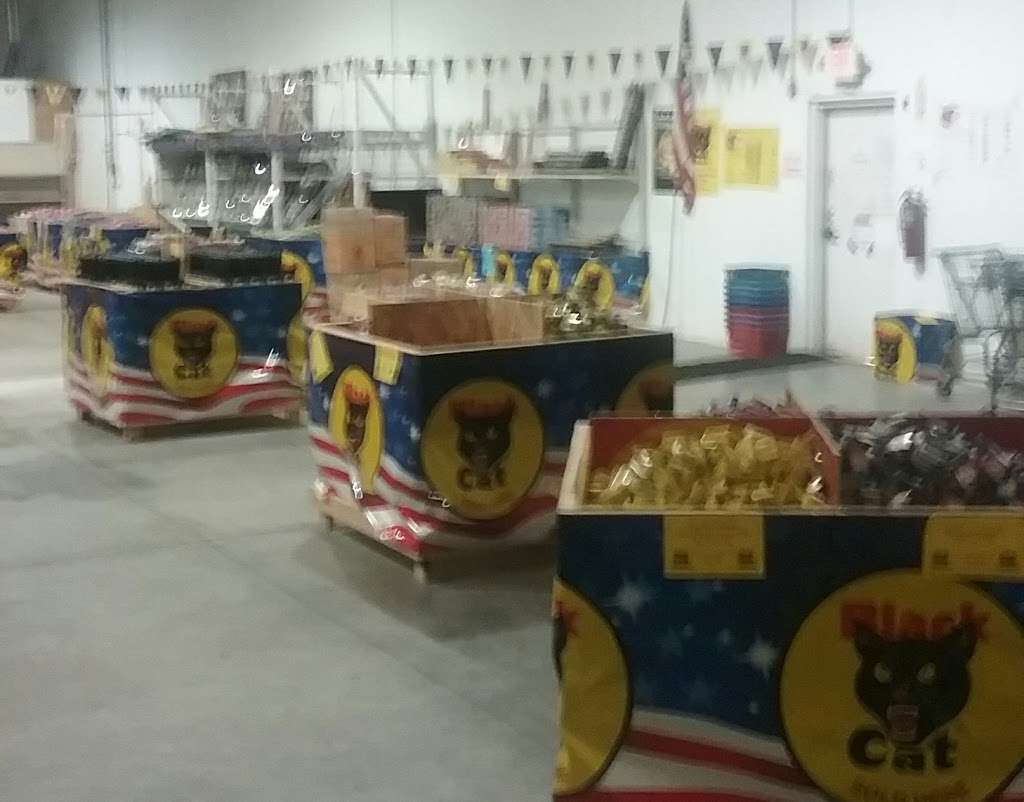 USA Fireworks Lebanon Indiana | 302 Sam Ralston Rd, Lebanon, IN 46052, USA | Phone: (317) 546-8521