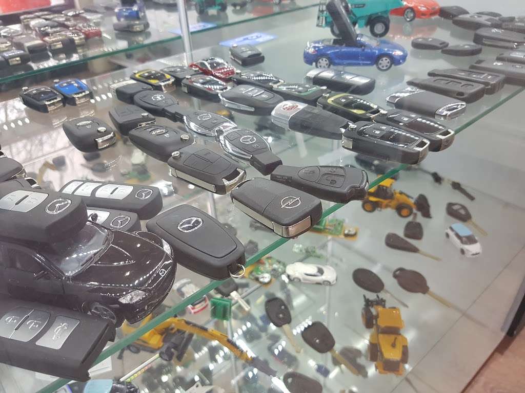 Auto Key Specialist LTD - Car Key Repair | Unit 6 Minerva Business Centre, 58-60 Minerva Rd, Park Royal, London NW10 6HJ, UK | Phone: 020 8965 3647