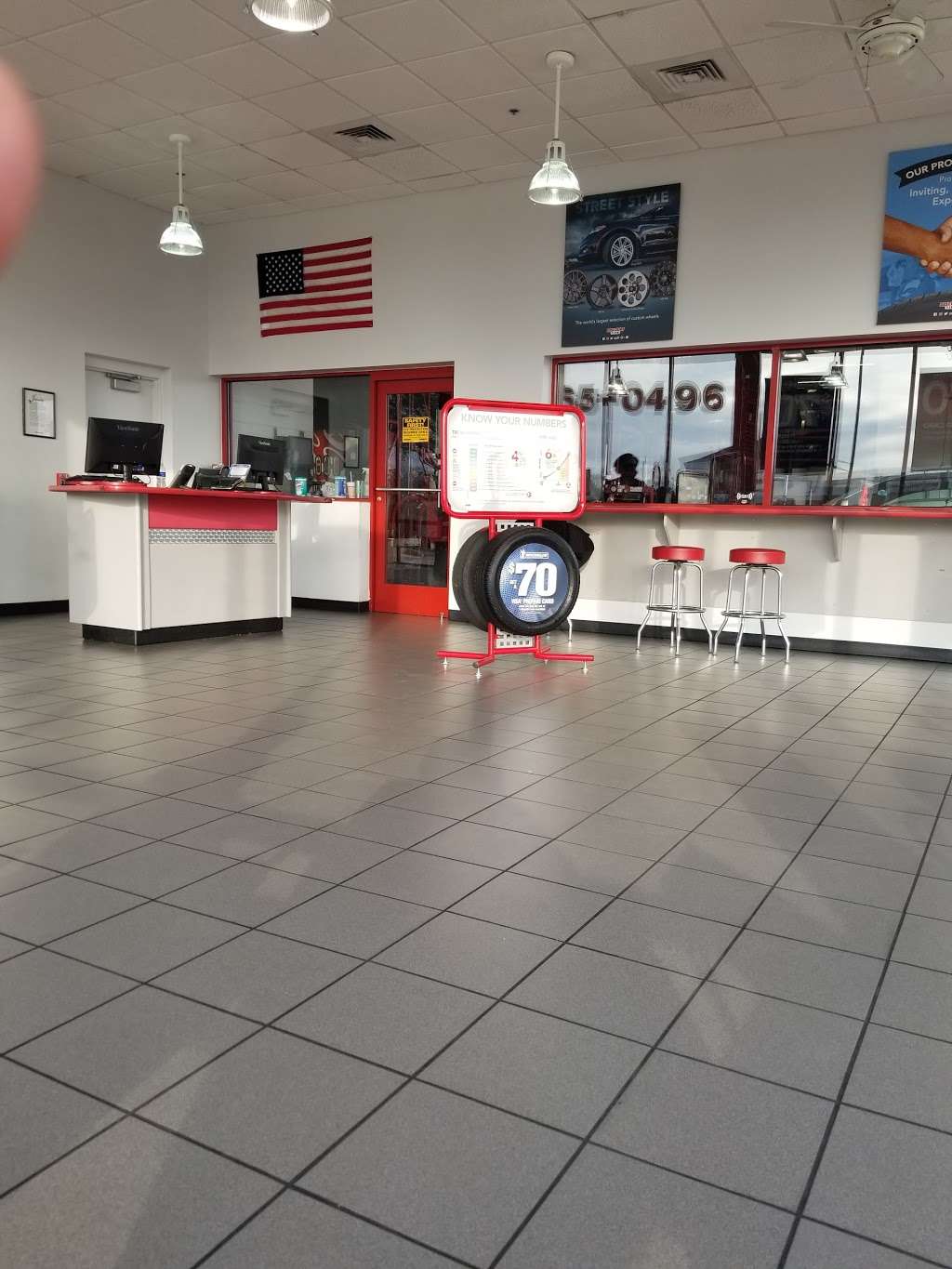 Discount Tire | 10205 S Texas 6, Sugar Land, TX 77498, USA | Phone: (281) 565-0496