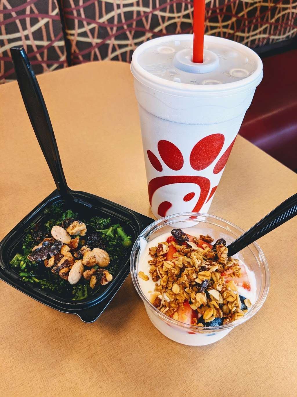 Chick-fil-A | 24734 Southwest Fwy, Rosenberg, TX 77471, USA | Phone: (832) 595-6800