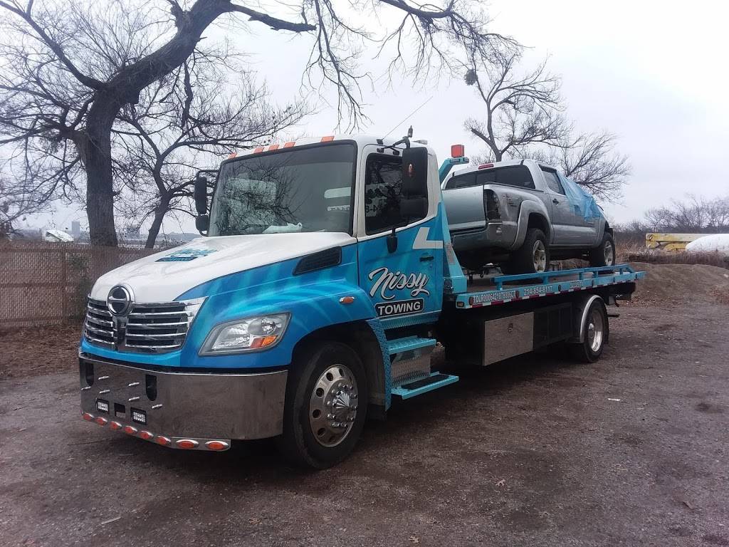 Nissi Towing-Servicio de Gruas en Dallas TX-Towing Service in Da | 614 N Bond Ave, Dallas, TX 75211, USA | Phone: (214) 854-8117