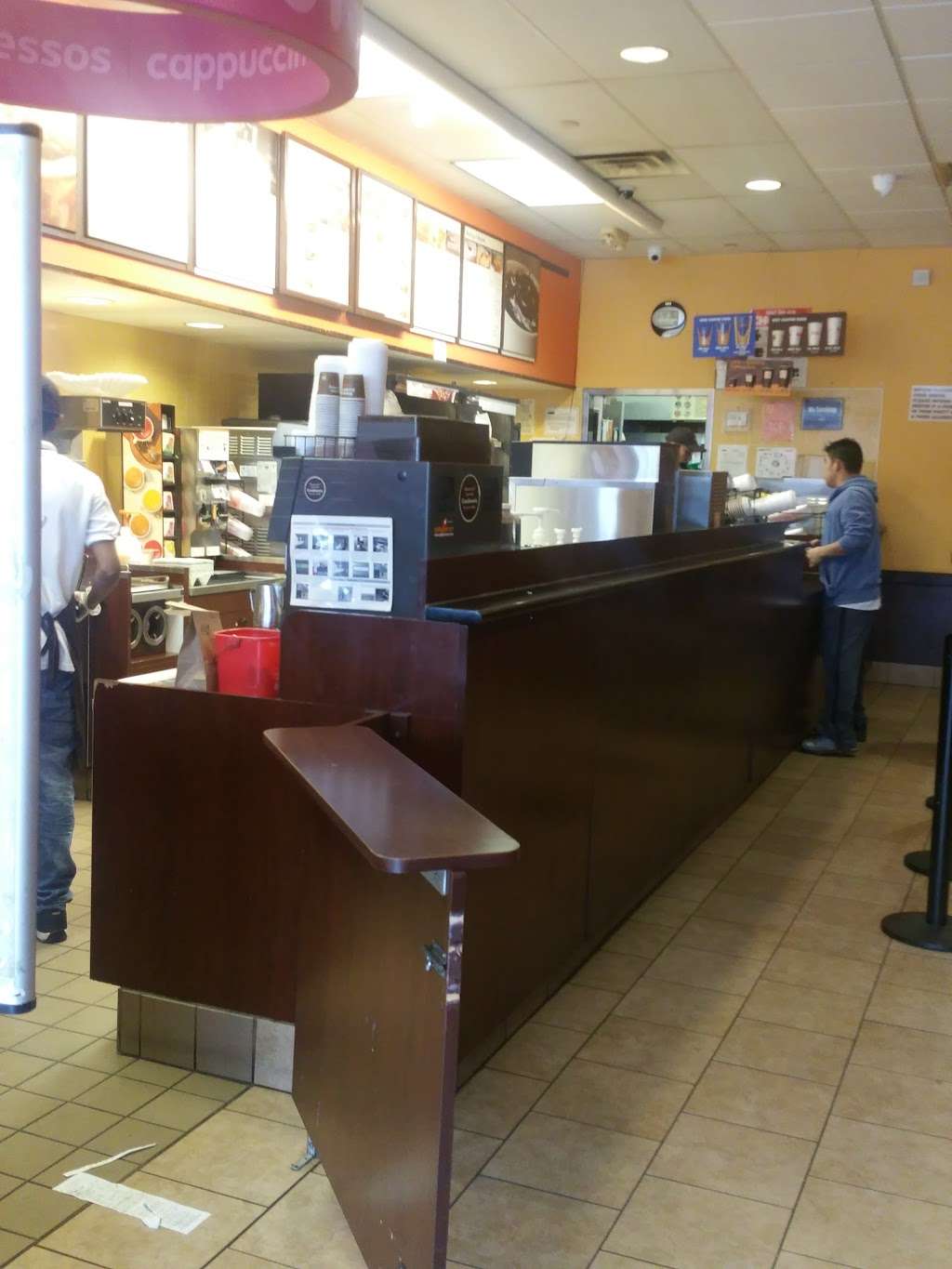 Dunkin Donuts | 1720 Atlantic Ave, Brooklyn, NY 11213, USA | Phone: (718) 756-1011