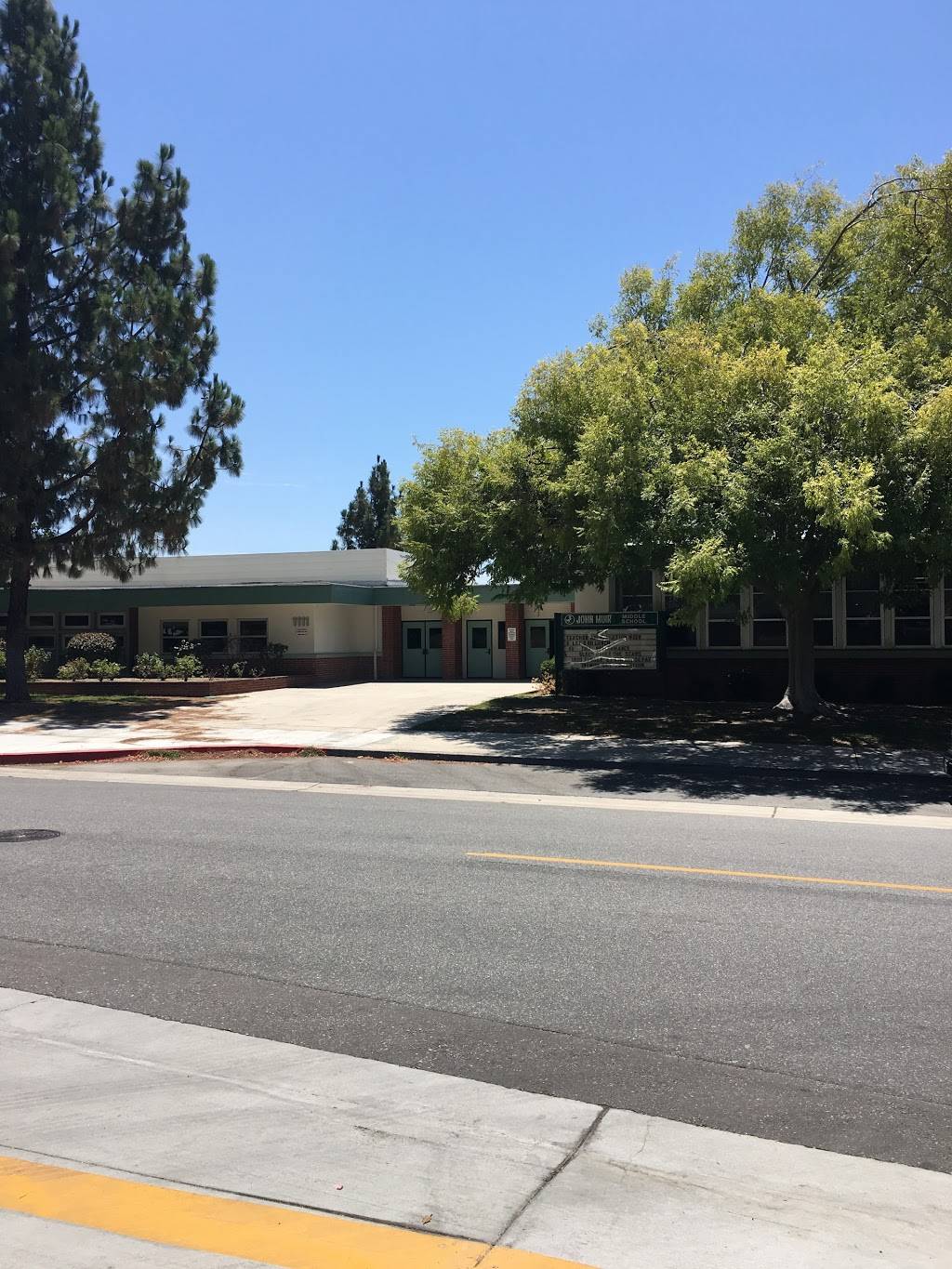 John Muir Middle School | 1111 N Kenneth Rd, Burbank, CA 91504, USA | Phone: (818) 558-5320