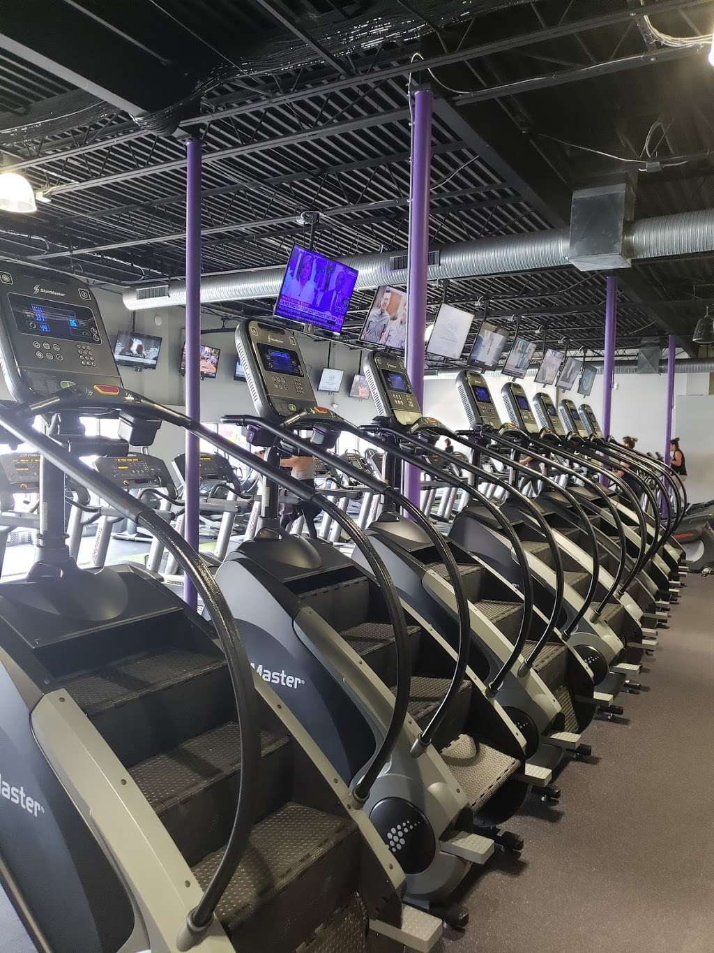 Giant Fitness | 237 S Black Horse Pike, Mt Ephraim, NJ 08059, USA | Phone: (856) 931-0100