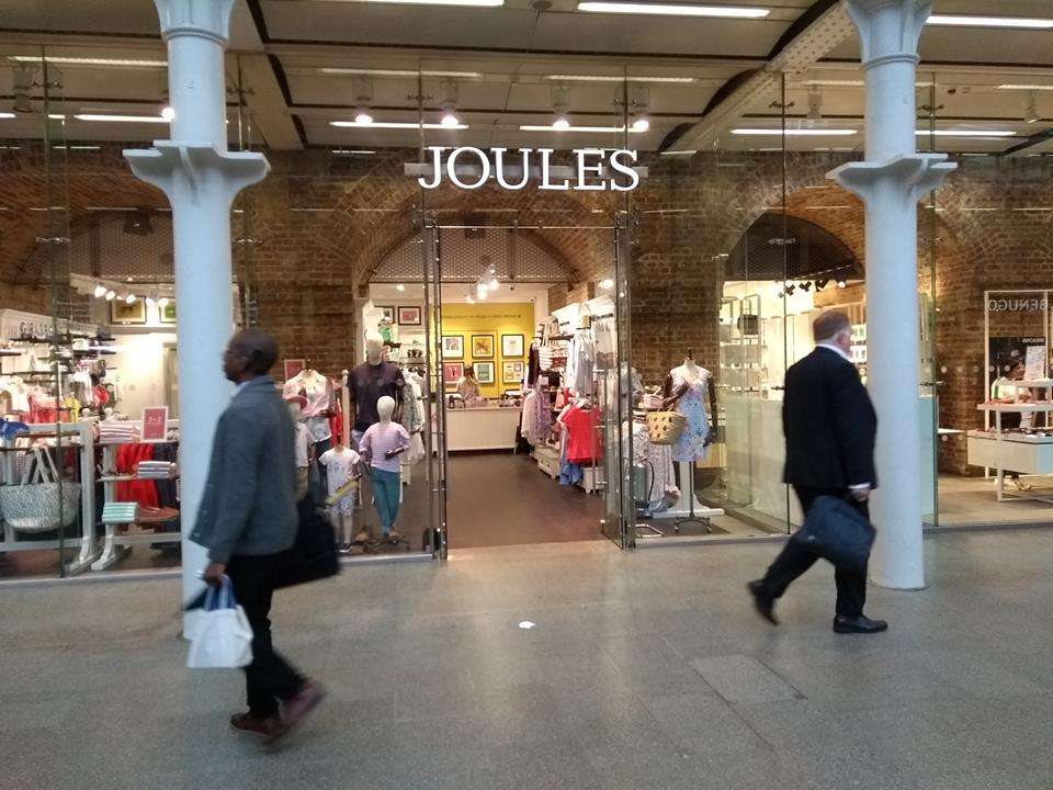 Joules | Unit 12, St Pancras International Station, Kings Cross, London N1C 4QL, UK | Phone: 020 3490 3908