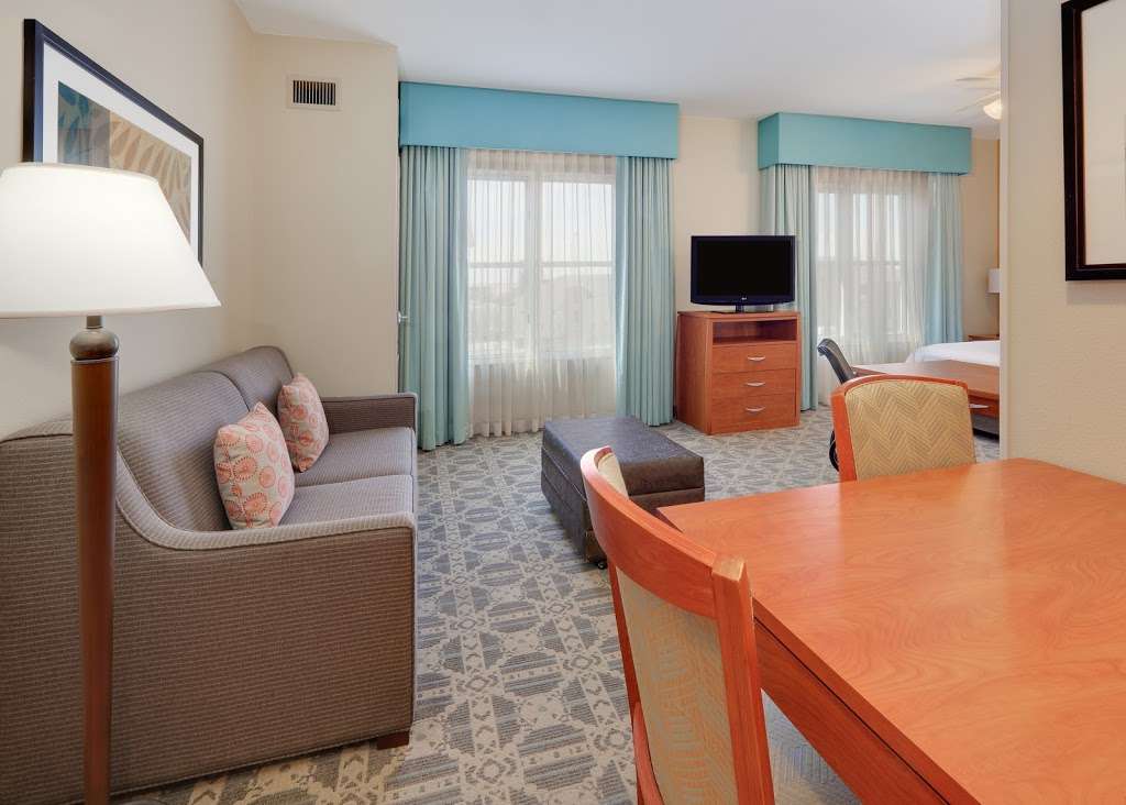 Homewood Suites by Hilton Irving-DFW Airport | 7800 Dulles Dr, Irving, TX 75063, USA | Phone: (972) 929-2202