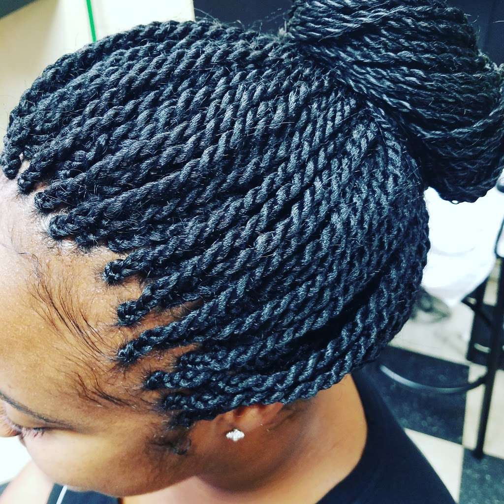 DIVA Hair Braiding at Bellaire. African Hair Weaving Houston | 12552 Bellaire Blvd, Houston, TX 77072, USA | Phone: (281) 564-7599