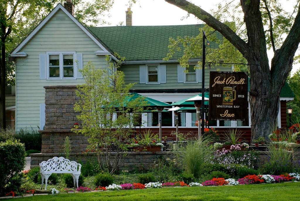 Jack Pandls Whitefish Bay Inn | 1319 E Henry Clay St, Whitefish Bay, WI 53217, USA | Phone: (414) 964-3800