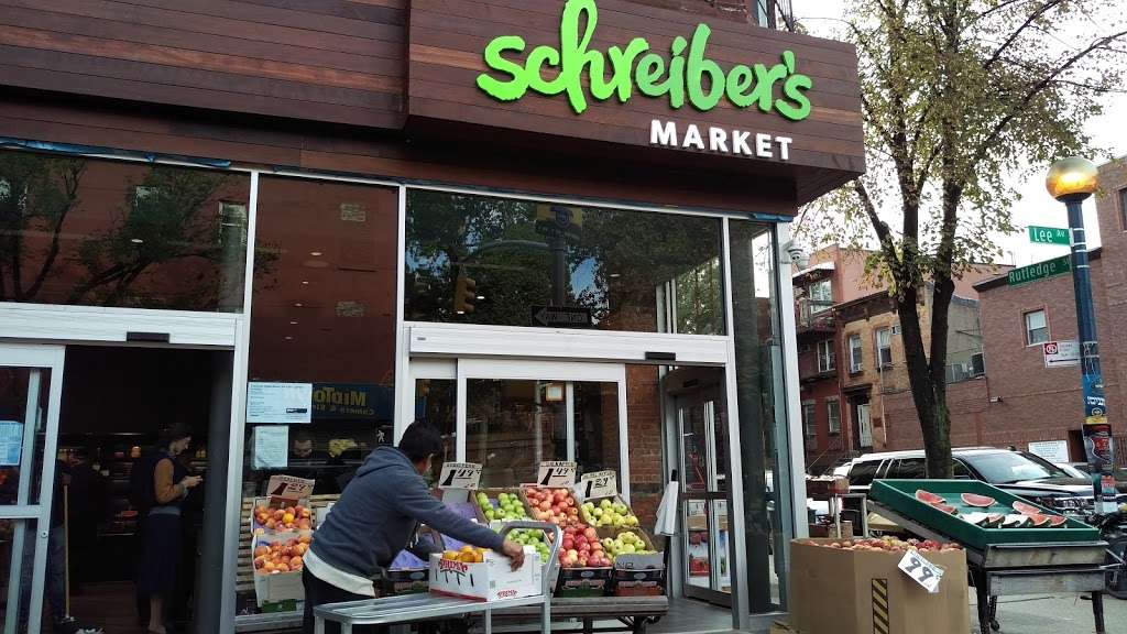 Schreibers Fruit & Vegetable | 184 Lee Ave, Brooklyn, NY 11211, USA | Phone: (718) 403-0370