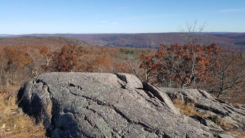 Appalachian Trail NJ-NY Border | Appalachian Trail, Hewitt, NJ 07421, USA