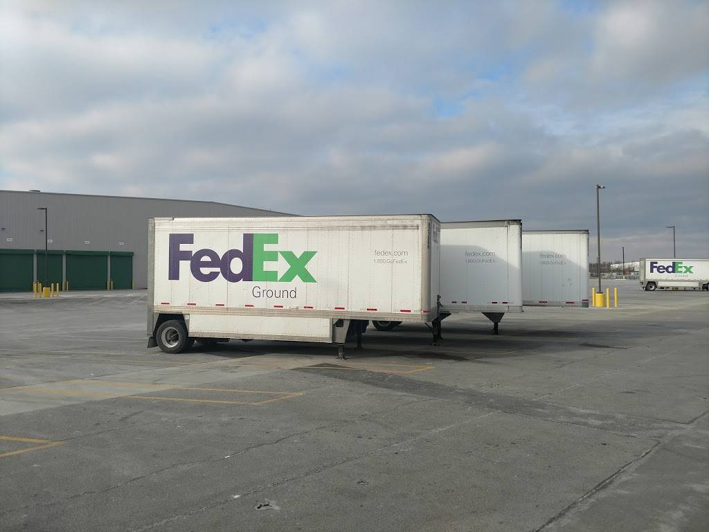 FedEx Ground | 11000 Toebben Dr, Independence, KY 41051, USA | Phone: (800) 463-3339