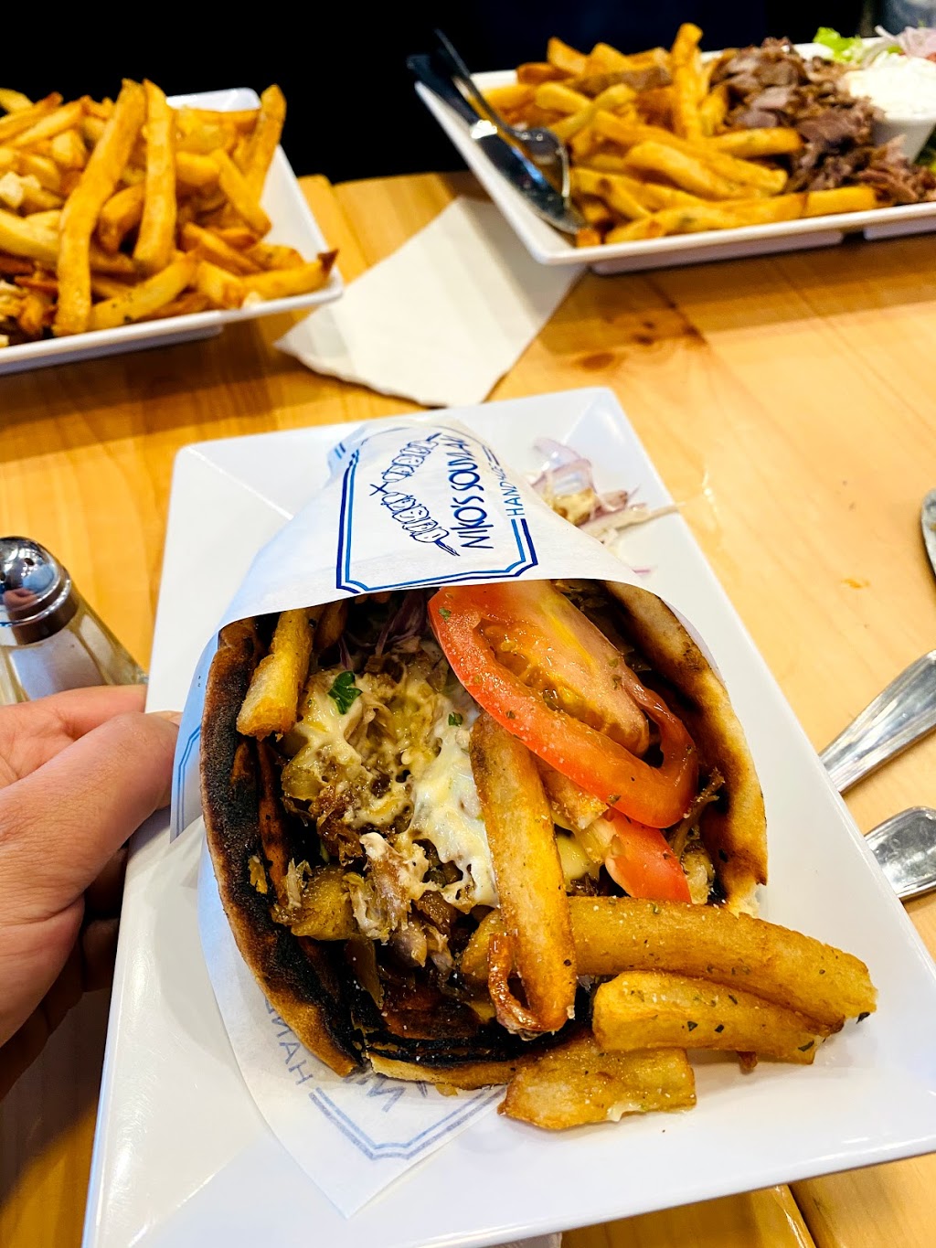 Nikos Souvlaki | 19-33 Ditmars Blvd, Queens, NY 11105, USA | Phone: (929) 208-0196