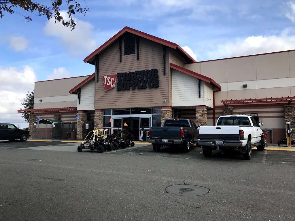 Tractor Supply Co. | 2000 N 1st St, Dixon, CA 95620, USA | Phone: (707) 693-1738