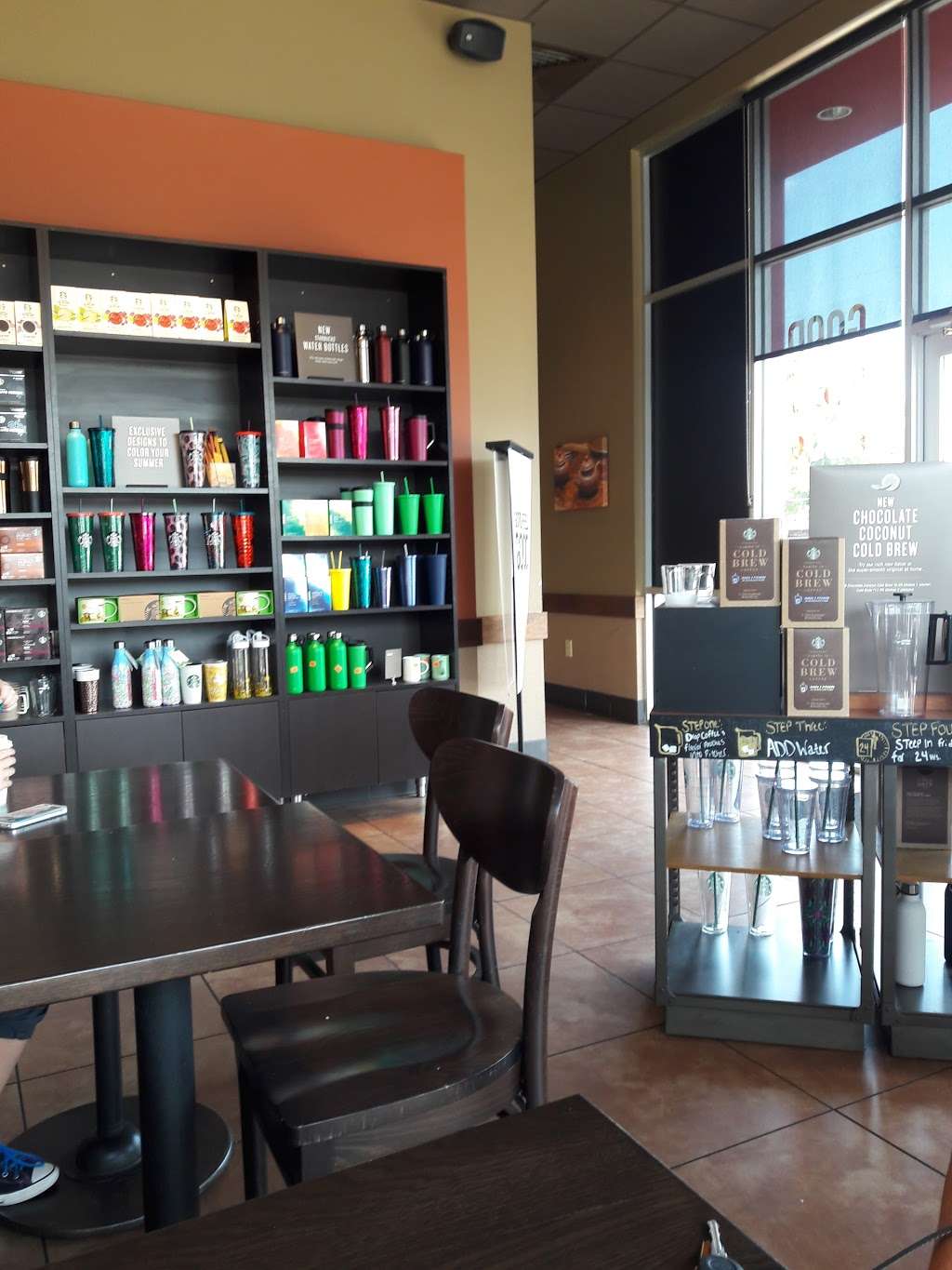 Starbucks | 1935 SW Military Dr Suite 105, San Antonio, TX 78221, USA | Phone: (210) 927-1082