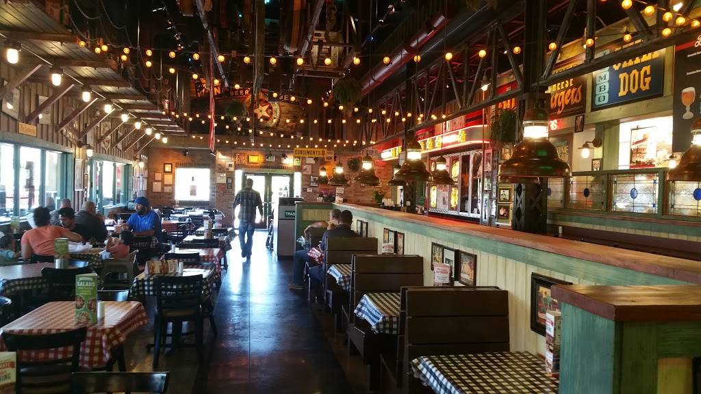 Portillos Hot Dogs | 12840 Day St, Moreno Valley, CA 92553, USA | Phone: (951) 653-1000