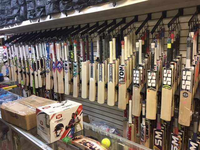 Cricket Zone Trophy World | 1656 Castle Hill Ave, Bronx, NY 10462, USA | Phone: (718) 684-1140