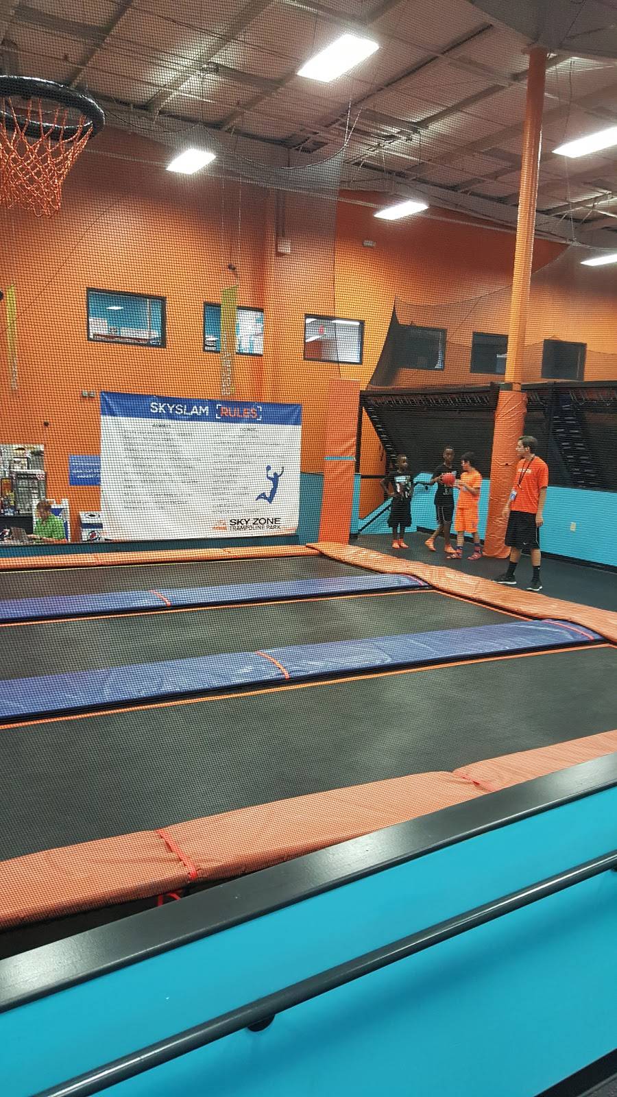 Sky Zone Trampoline Park | 401 Fernhill Ave, Fort Wayne, IN 46805, USA | Phone: (260) 483-5867