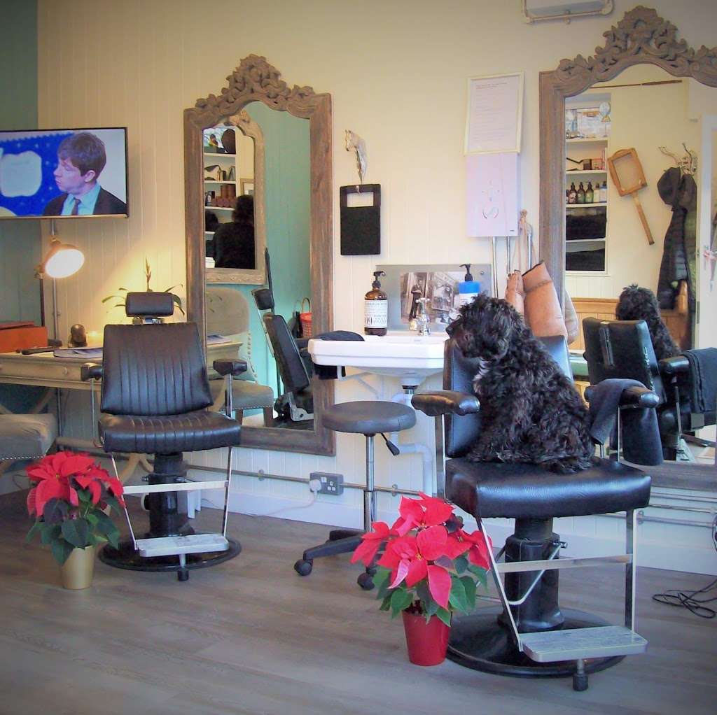 Otford Village Barbers | 44 High St, Otford, Sevenoaks TN14 5PQ, UK | Phone: 01959 523253