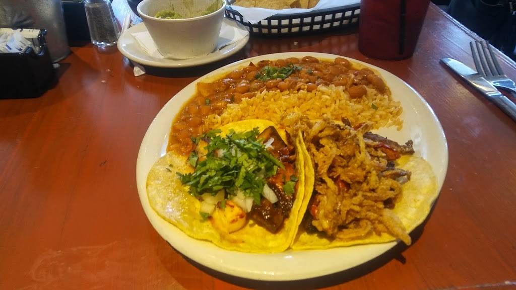 Taqueria El Vecino | 2743 Lavista Rd, Decatur, GA 30033, USA | Phone: (404) 929-0301