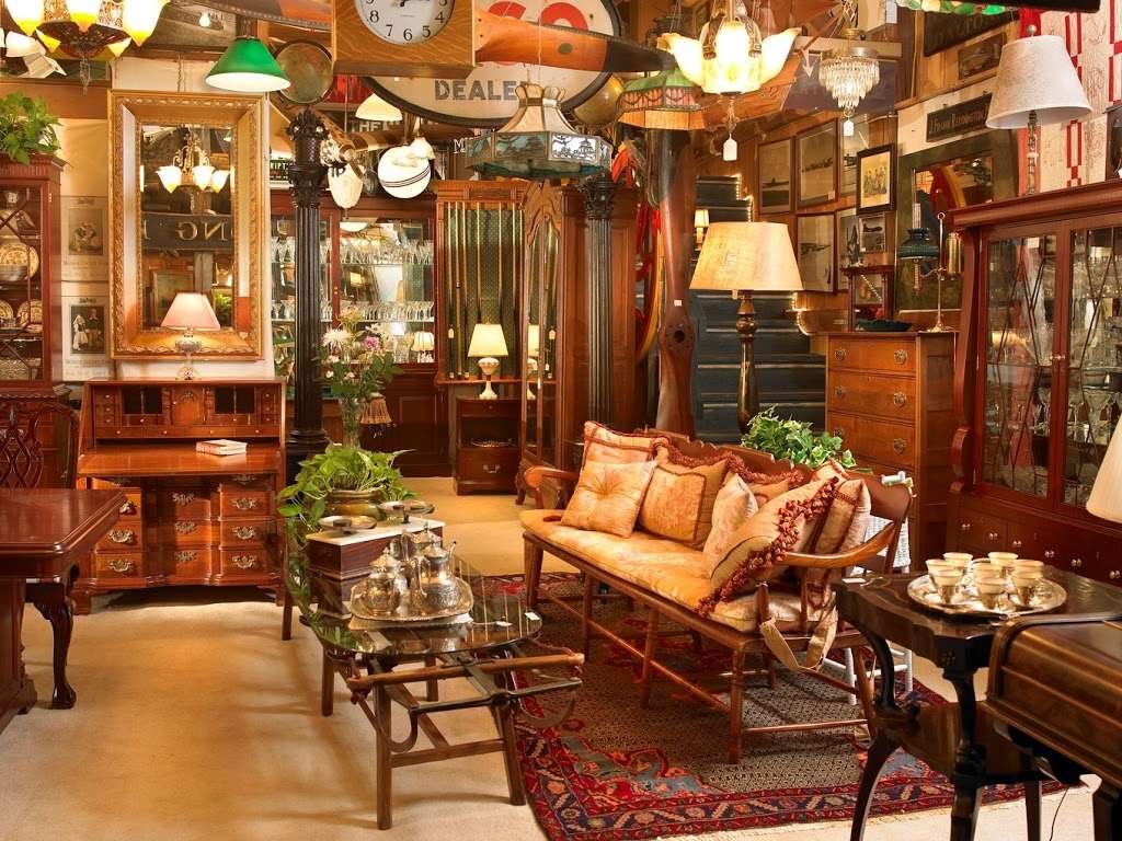 Carriage Barn Antiques | 1494 Fairview Rd, Clarks Summit, PA 18411, USA | Phone: (570) 587-5405