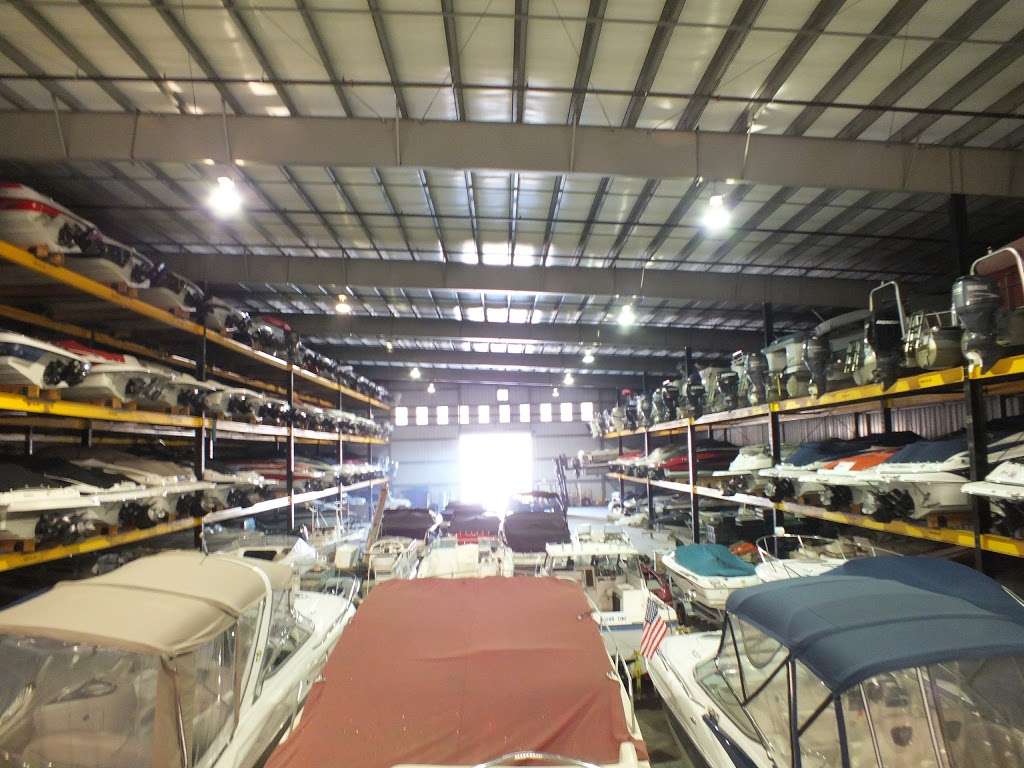 Gerards Waters Edge Marina | 120 Old Town Park Rd, New Milford, CT 06776, USA | Phone: (860) 350-2628