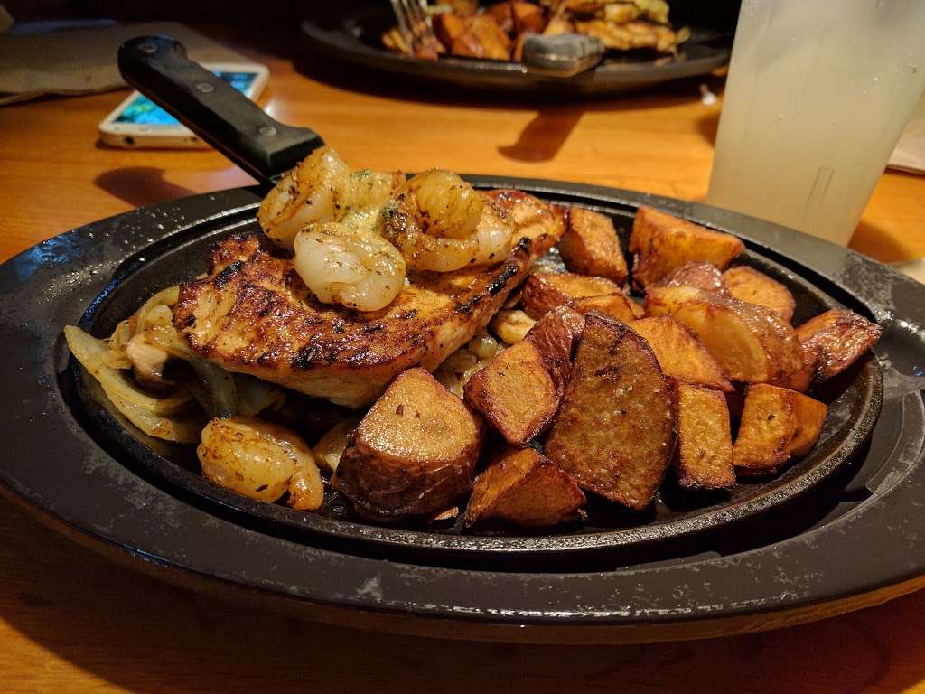 Applebees Grill + Bar | 2 Weis Ln, Hazle Township, PA 18201, USA | Phone: (570) 450-6674