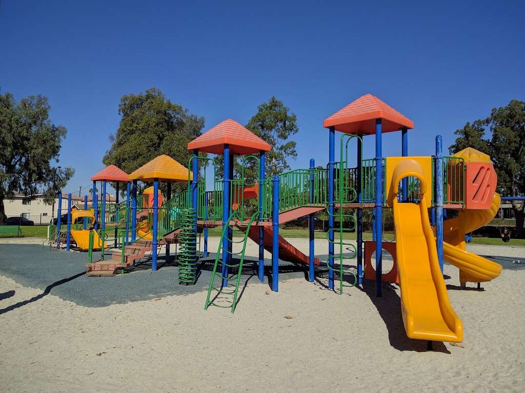 Cascade Park | 14100 Cascade St, Westminster, CA 92683, USA | Phone: (714) 898-3311